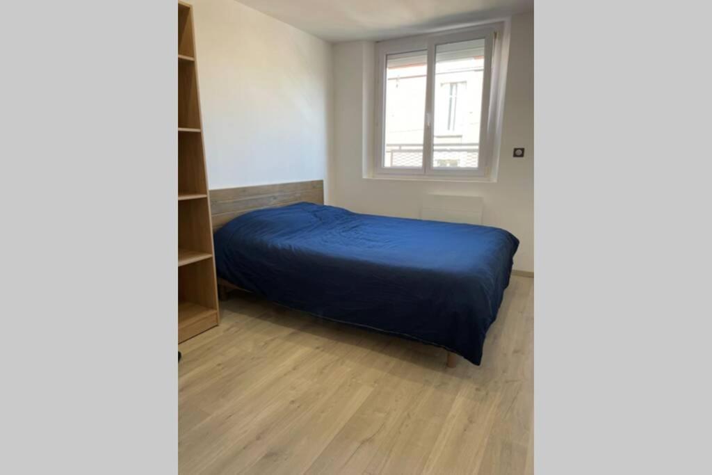Appartement De Adrien Garage Prive Шарлевиль-Мезьер Экстерьер фото