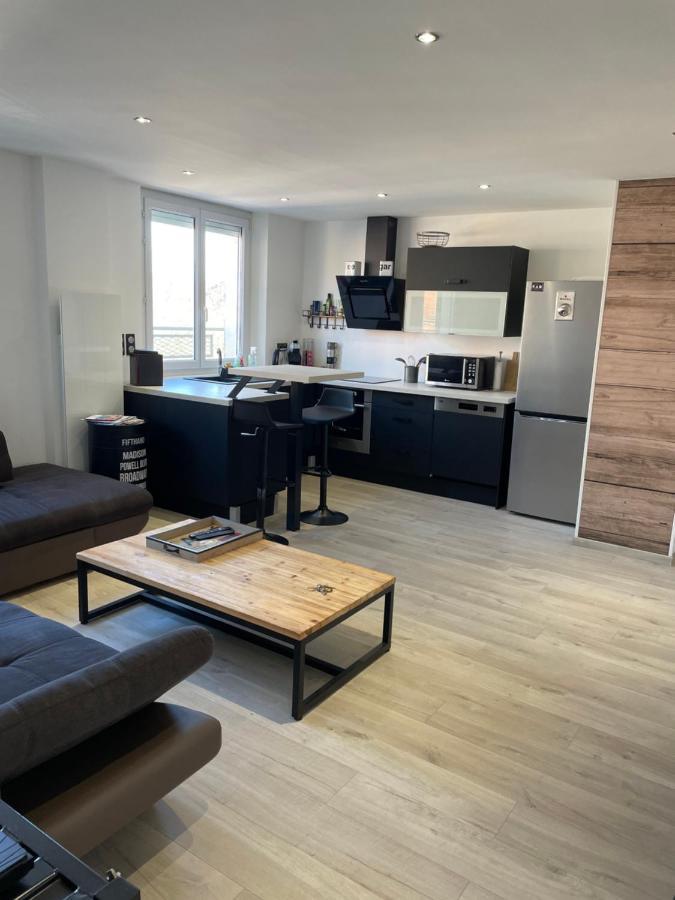 Appartement De Adrien Garage Prive Шарлевиль-Мезьер Экстерьер фото